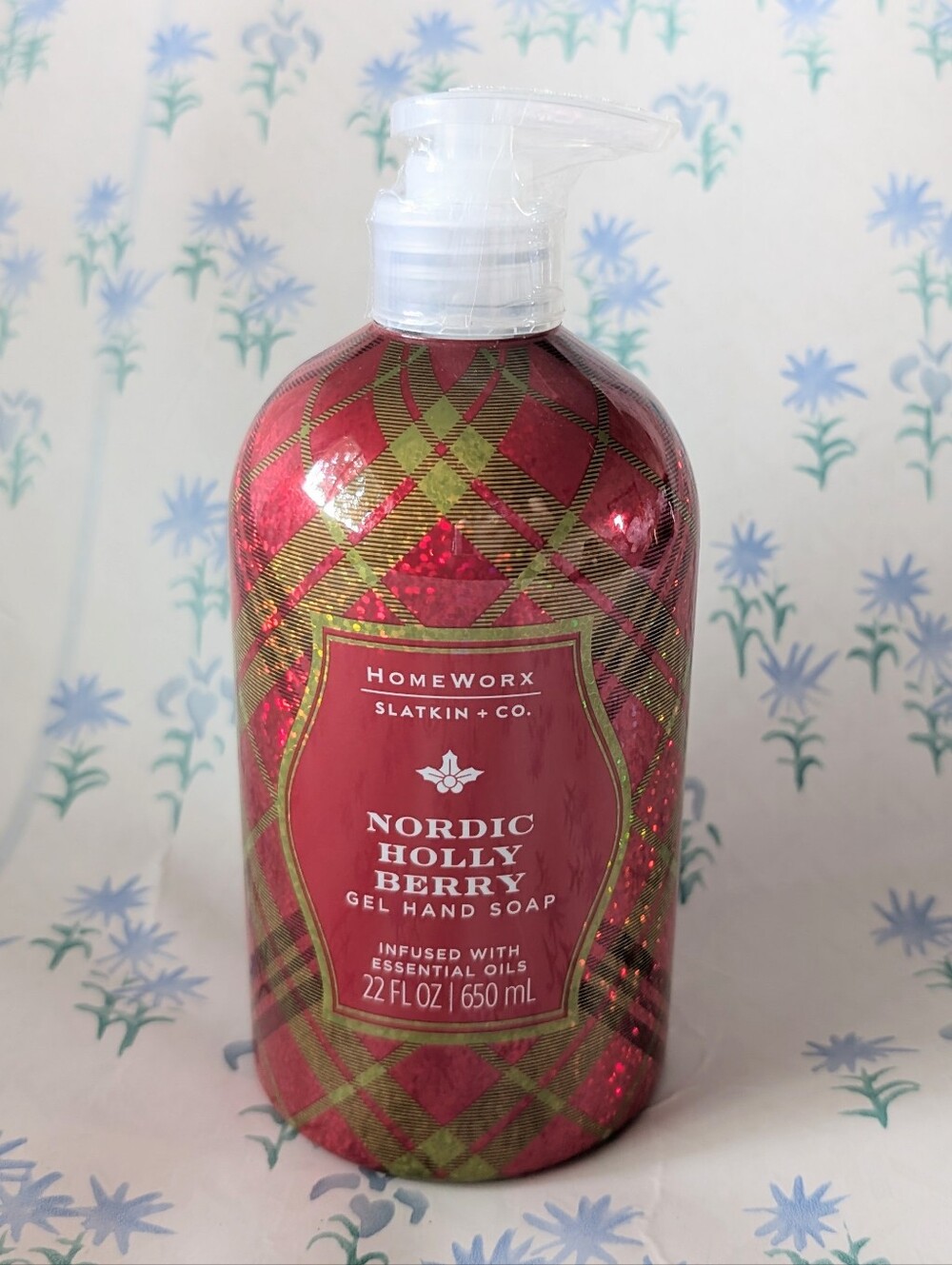 Homeworx Slatkin + Co. Nordic Holly Berry Hand Soap NEW 22 fl oz Holiday Gift